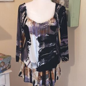 Eva Varro Gathered Tunic Dress Long Sleeve.  Scoop Neck. Absract